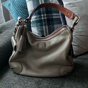 EUC-like new Dooney and Burke Florentine side pocket hobo. Light Taupe color.